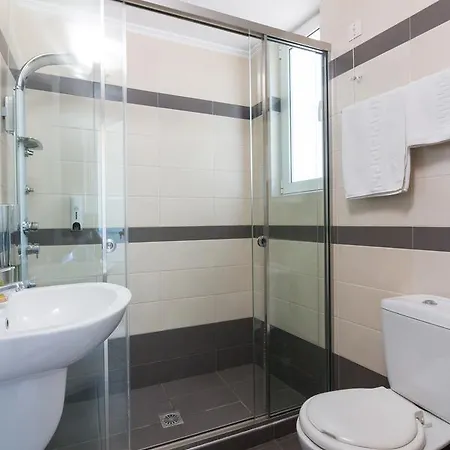 Christina ホテル 4*