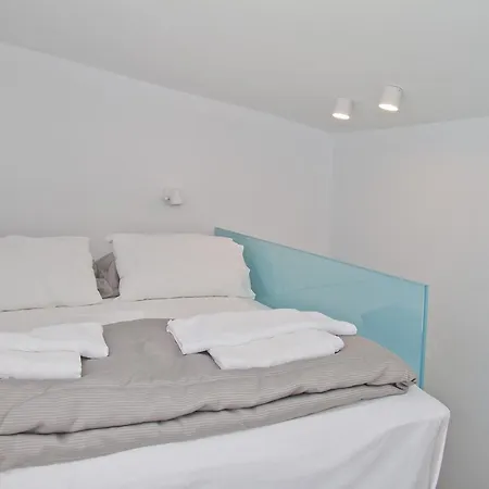 Christina ホテル 4*