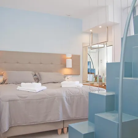 Christina Hotel 3*