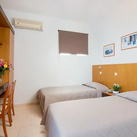 Christina Otel 4*